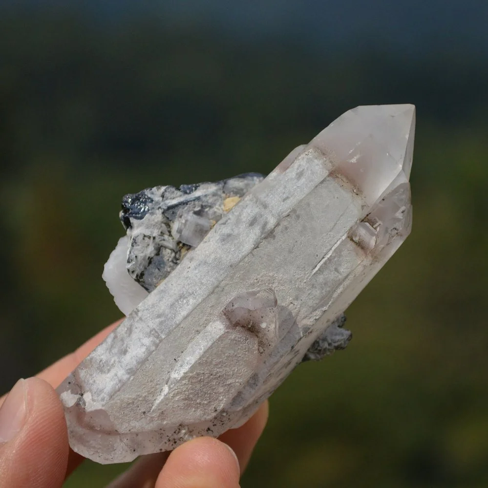 Ferberite With Double Terminated Ghost Quartz,Fluorite,Calcite,Dolomite,Mica Crystals