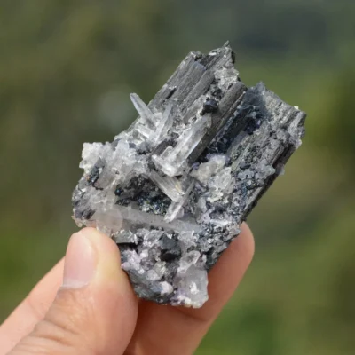 Ferberite With Quartz,Fluorite,Arsenopyrite Crystals