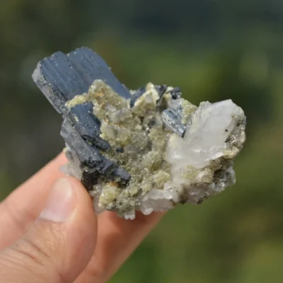 Ferberite With Quartz,Mica Crystals
