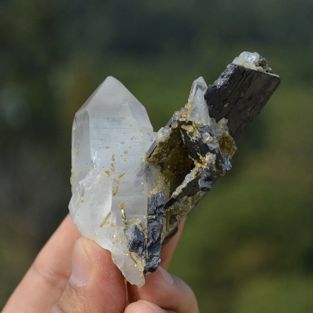 Ferberite With Quartz,Fluorite,Mica Crystals - Image 5