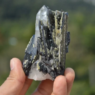Ferberite With Quartz,Mica Crystals