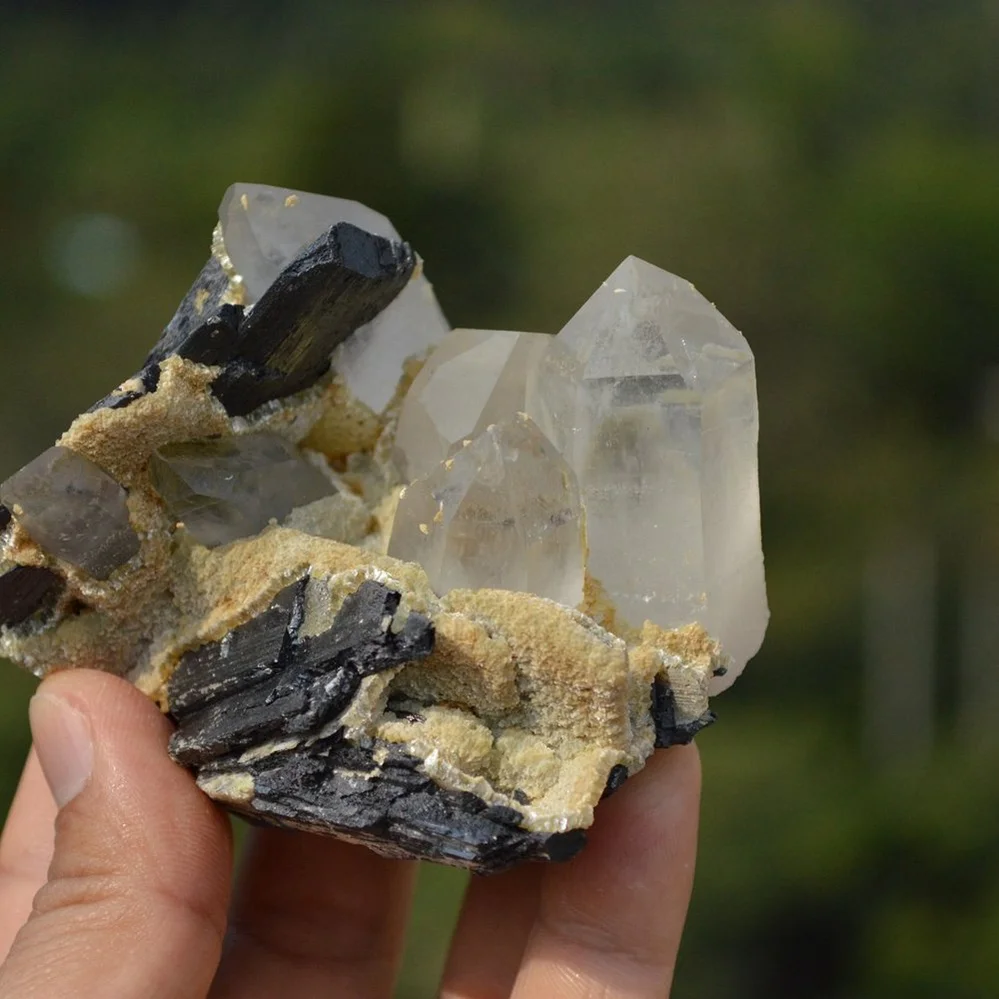 Ferberite With Quartz,Mica Crystals - Image 3