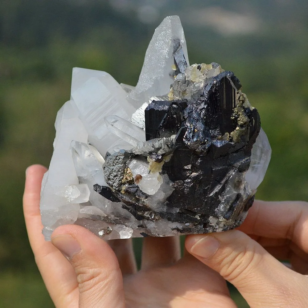 Ferberite With Quartz,Arsenopyrite,Mica Crystals - Image 4