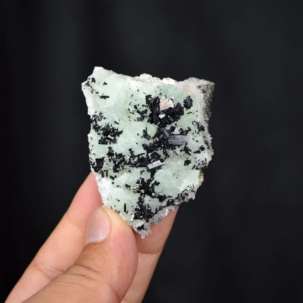 Prehnite With Babingtonite And Quartz Crystals - Image 2