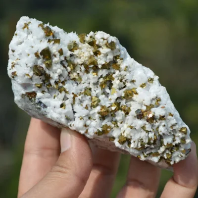 Quartz With Chalcopyrite, Dolomite, Galenite, Calcite Crystals