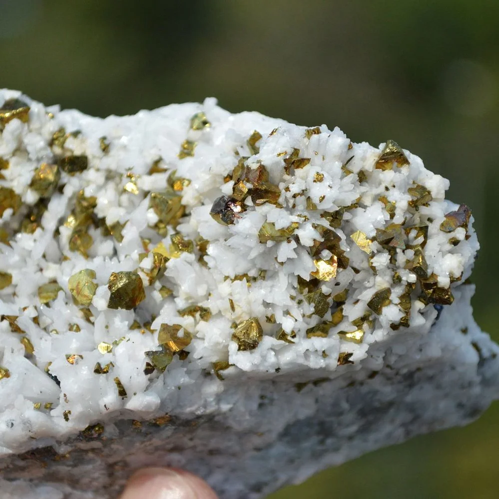 Quartz With Chalcopyrite, Dolomite, Galenite, Calcite Crystals - Image 4