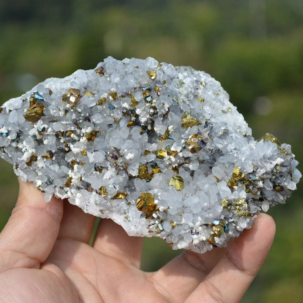 Quartz With Chalcopyrite, Dolomite, Calcite Crystals - Image 2