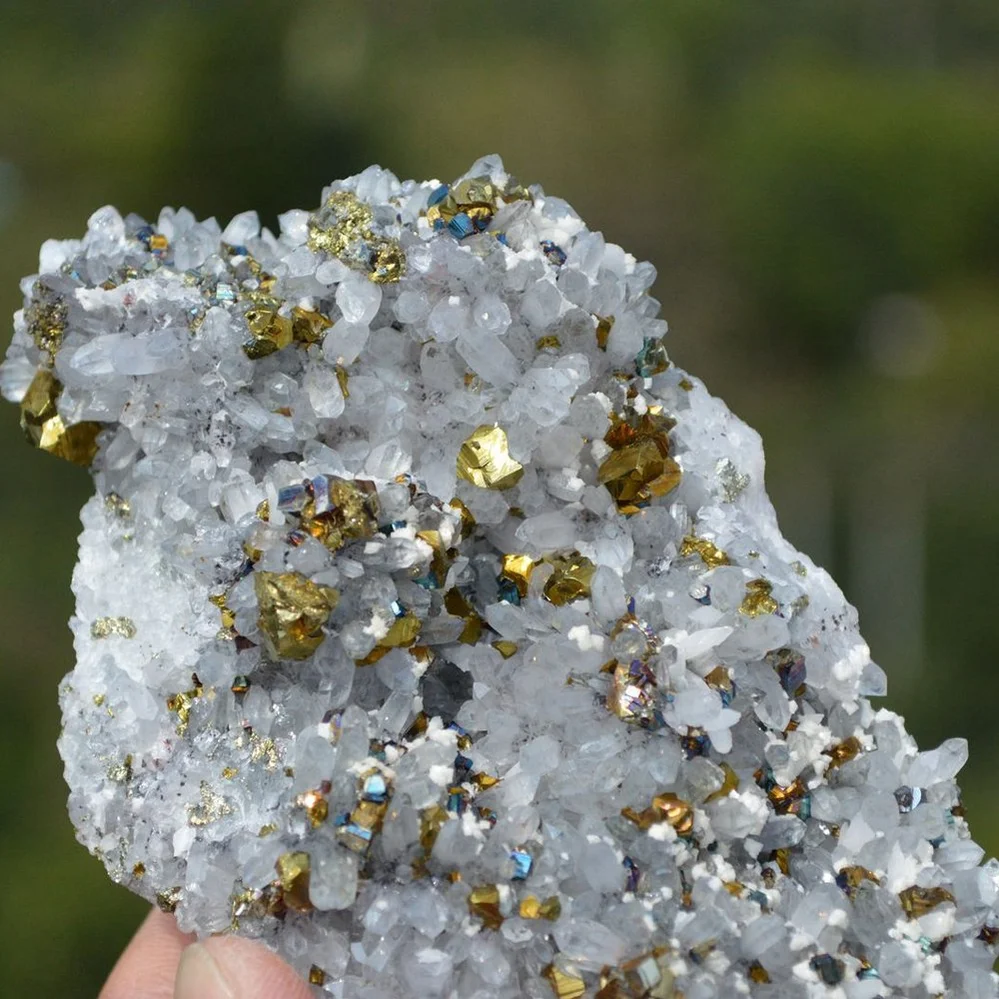 Quartz With Chalcopyrite, Dolomite, Calcite Crystals - Image 4