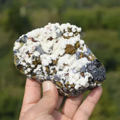 Quartz With Chalcopyrite, Marmatite, Pyrite, Dolomite, Galenite,  Crystals
