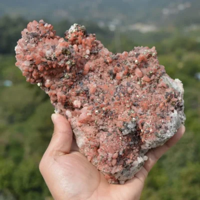 Quartz With Chalcopyrite, Pyrite Crystals