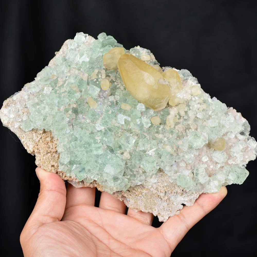 Fluorite With Calcite,Dolomite,Quartz Crystals
