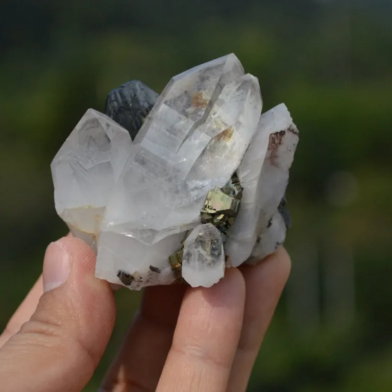 Ferberite With Quartz,Arsenopyrite,Mica Crystals - Image 6