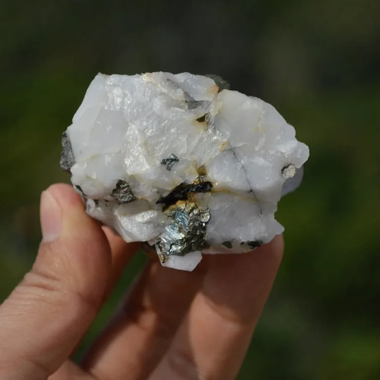 Ferberite With Quartz,Arsenopyrite,Mica Crystals - Image 10