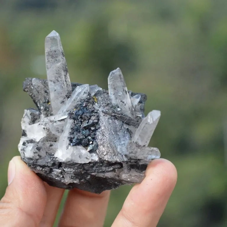 Ferberite With Quartz,Arsenopyrite,Mica Crystals - Image 2