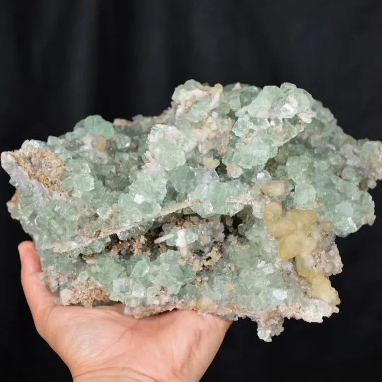 Fluorite With Calcite,Dolomite,Quartz Crystals - Image 3