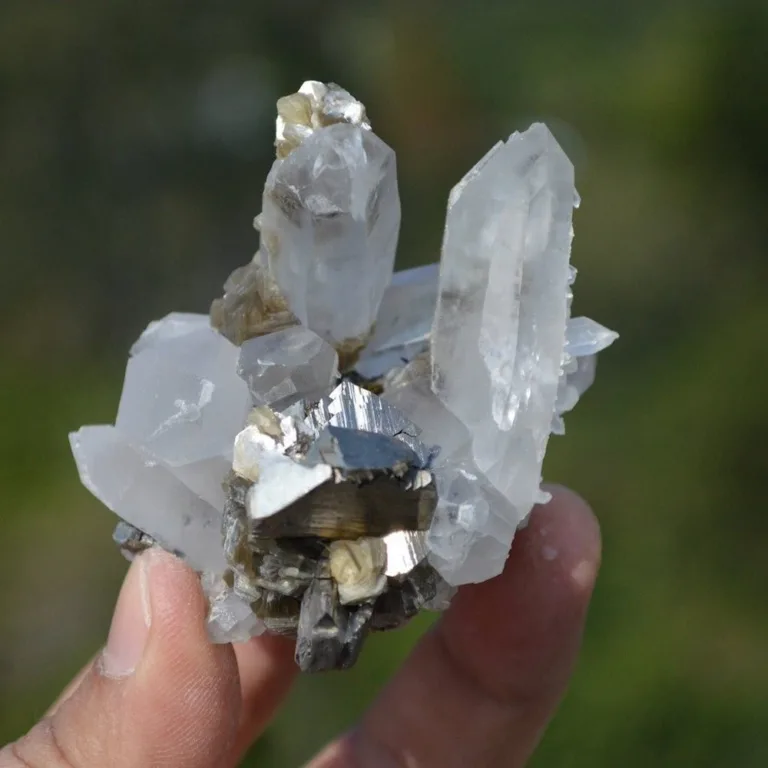 Quartz With Arsenopyrite, Bournonite, Mica Crystals (Floater) - Image 5