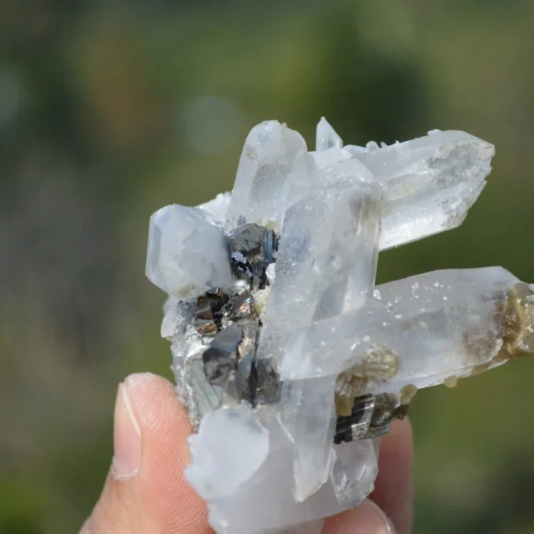Quartz With Arsenopyrite, Bournonite, Mica Crystals (Floater) - Image 8