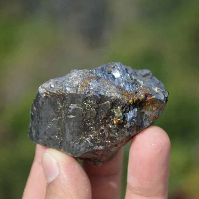 Ferberite Cross Arsenopyrite With Fluorite Crystals